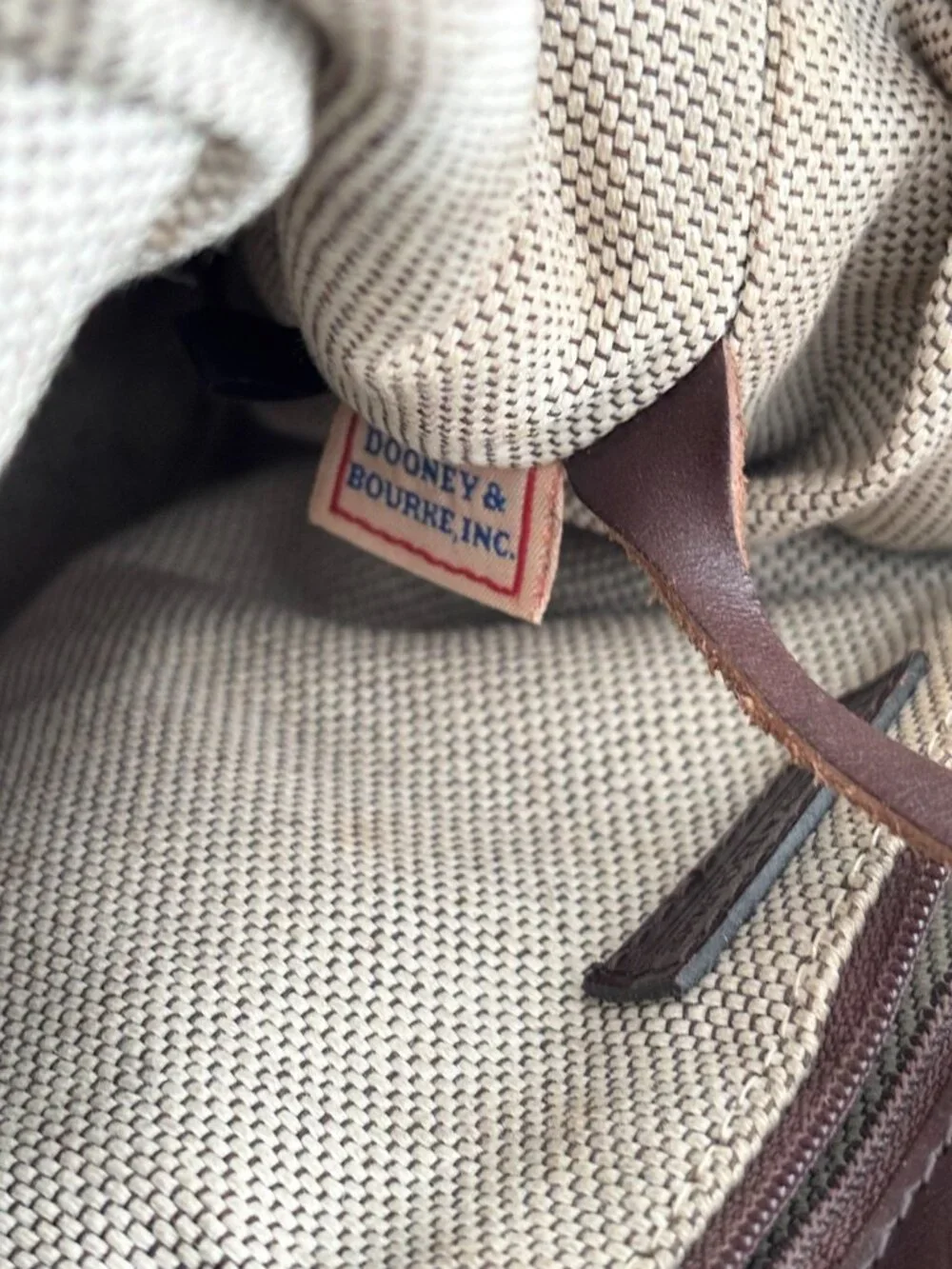 VTG DOONEY & BOURKE Drawstring Bucket Bag in Dark Brown Leather